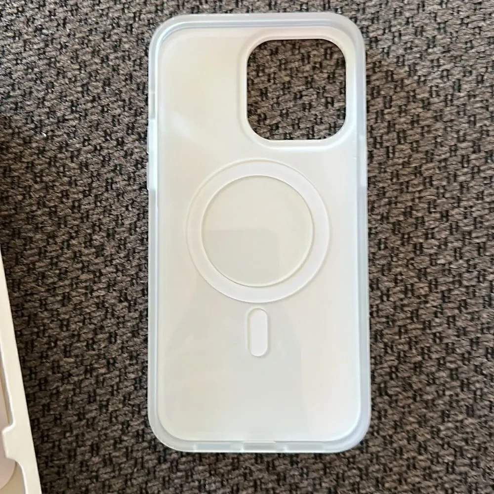 NWT iphone 14 pro max sonix case
